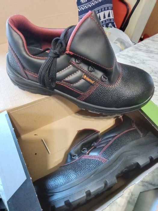 Чисто нови обувки Дот тази година 45н