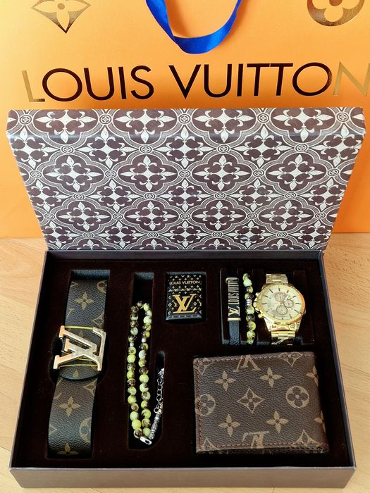 Trusa barbati 7articole,super model,cutie,saculet