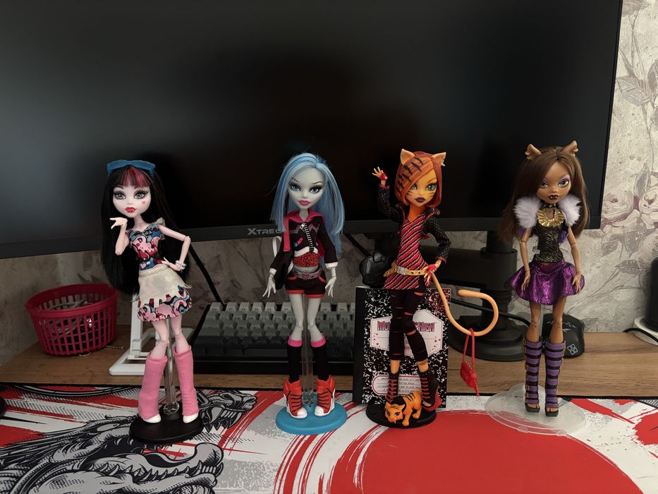 Продам кукол Монстер хай