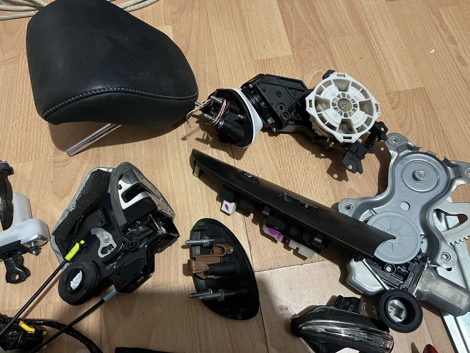 Части за Lexus is / Rc Xe30 2013/2020 250/200t/300h/300/350