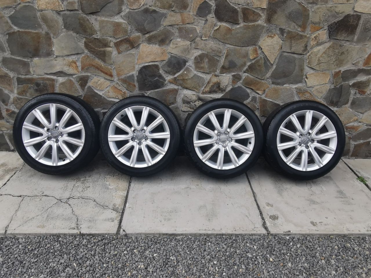 Jante originale Audi R18+cauciucuri vară 245/45/18