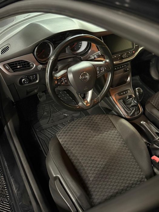 Opel astra K 2017