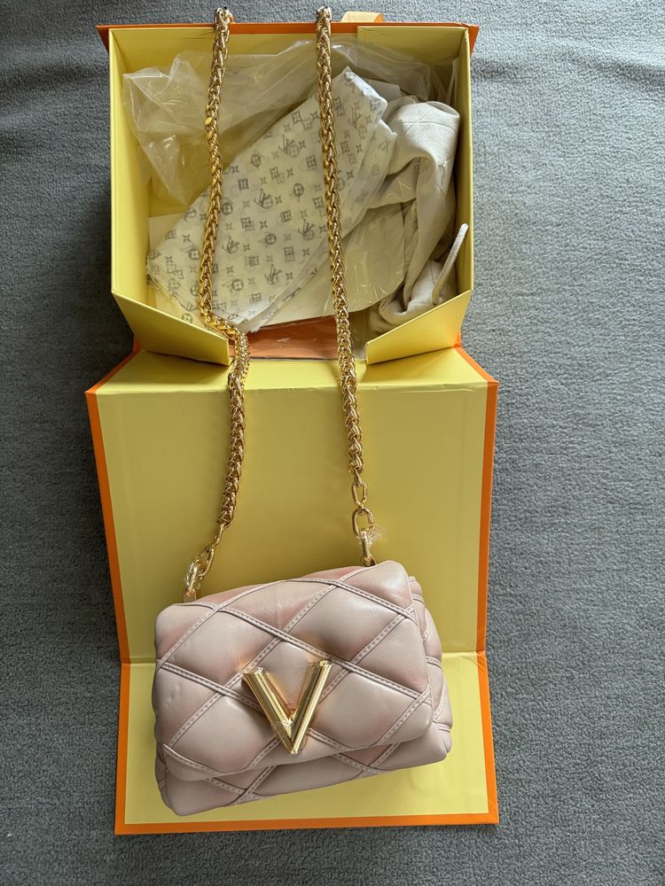 Нова дамска чанта Louis Vuitton