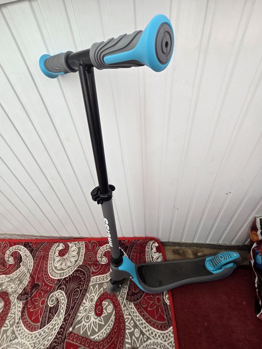 Продам самокат новый в коробке!