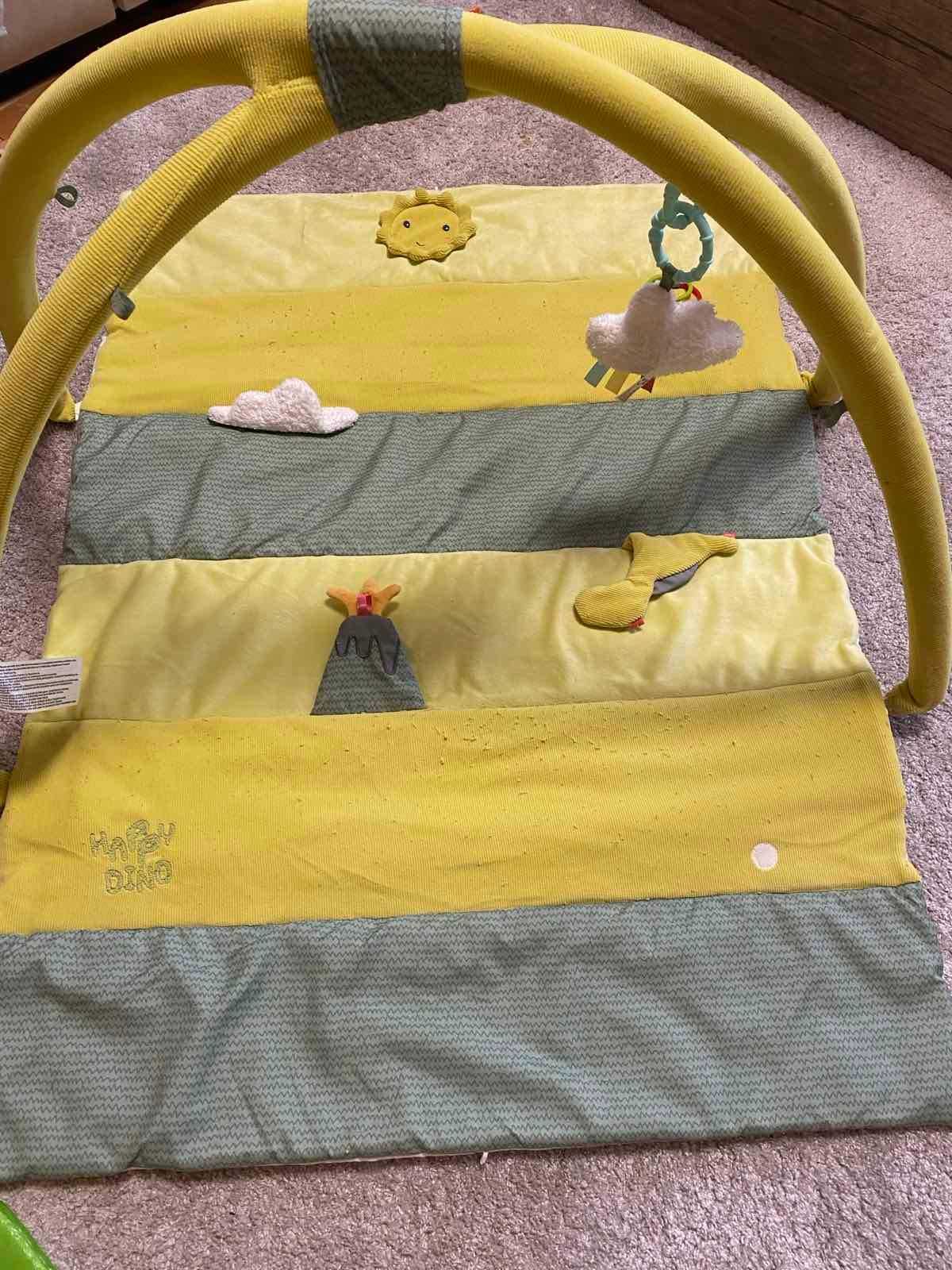 Активна гимнастика babyFEHN - 3D Активно килимче Дино Happy Dino