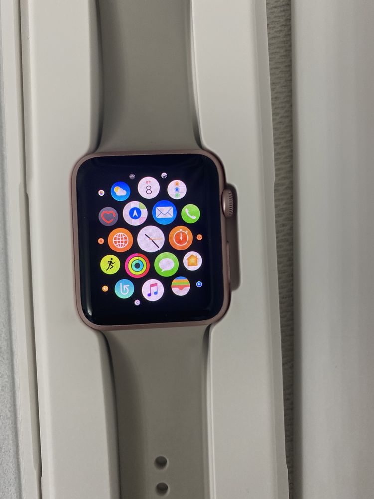 Продается Apple whatch в отличном состоянии