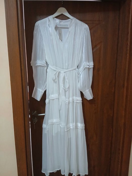 Дълга официална рокля