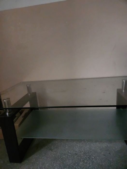 Продавам маса за кафе