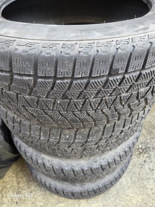 Гуми 235 60 18 зимни