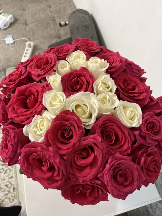 Цветы с буквой А и букет смешанный