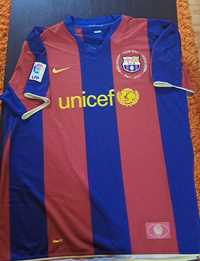 Vand set tricou si maieu cu F.C. Barcelona din 2004