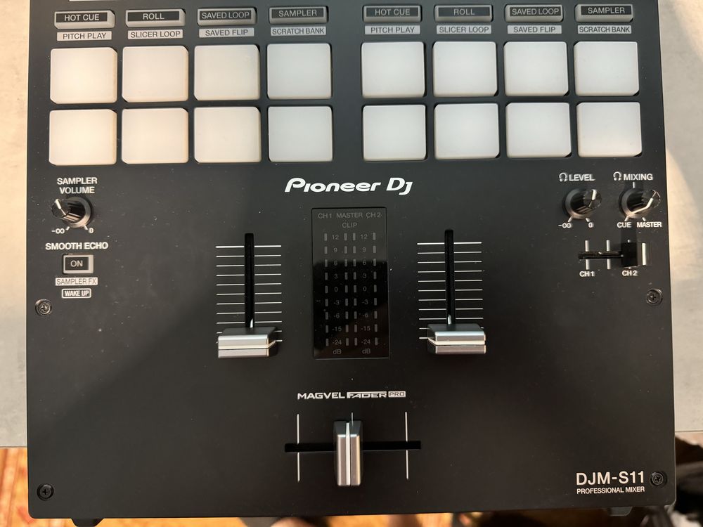 Pioneer DJ DJM-S11