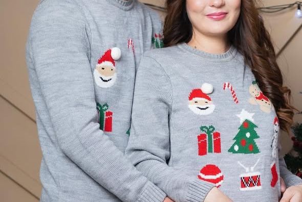 Новогодный парный киім сатылады. Бағасы: 5000 екеуі