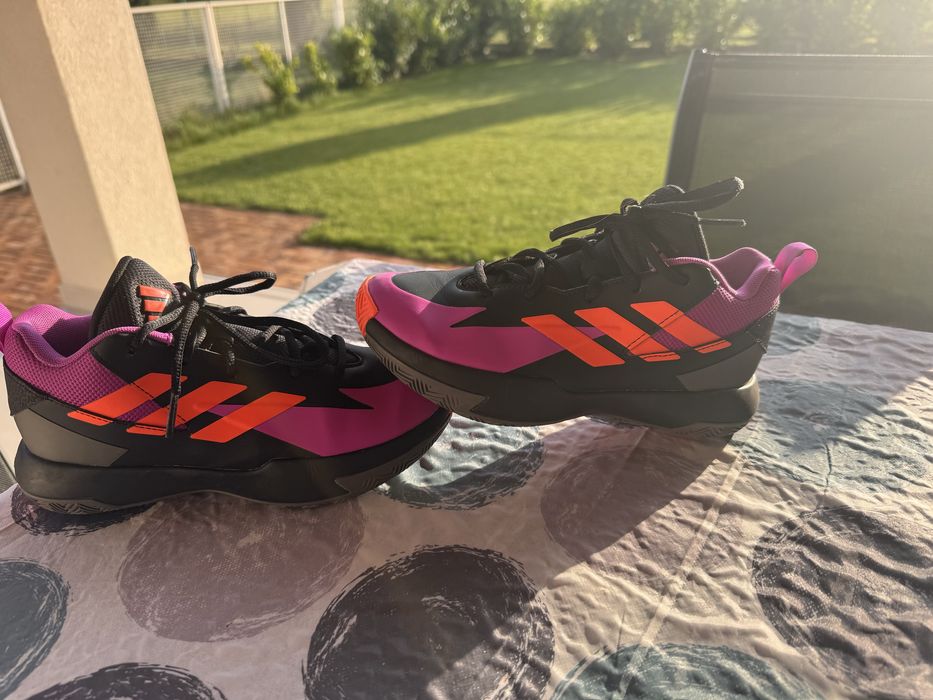 Adidasi baschet nr. 35