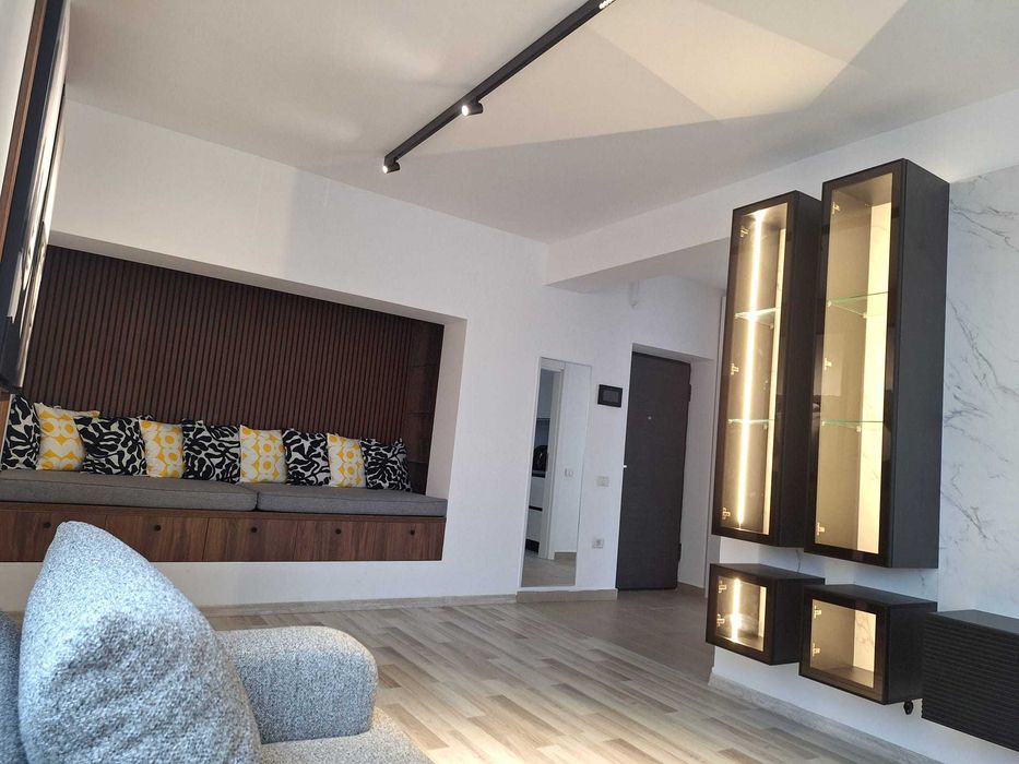 Proprietar, închiriez apartament 2 camere ultramodern