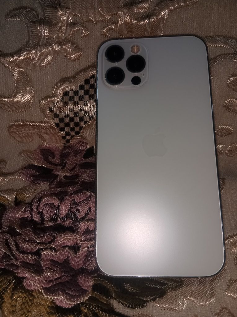 iPhone 12 pro ...