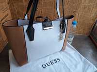 GUESS-Нова! бяла чанта