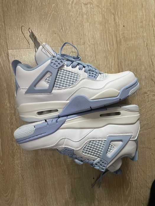Jordan 4 forget me not