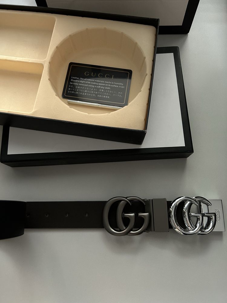 Gucci колан.