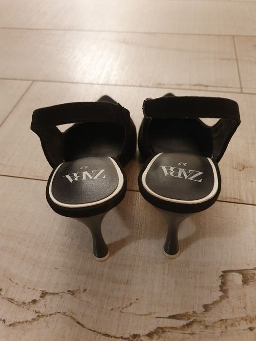 Обувки Zara номер 37