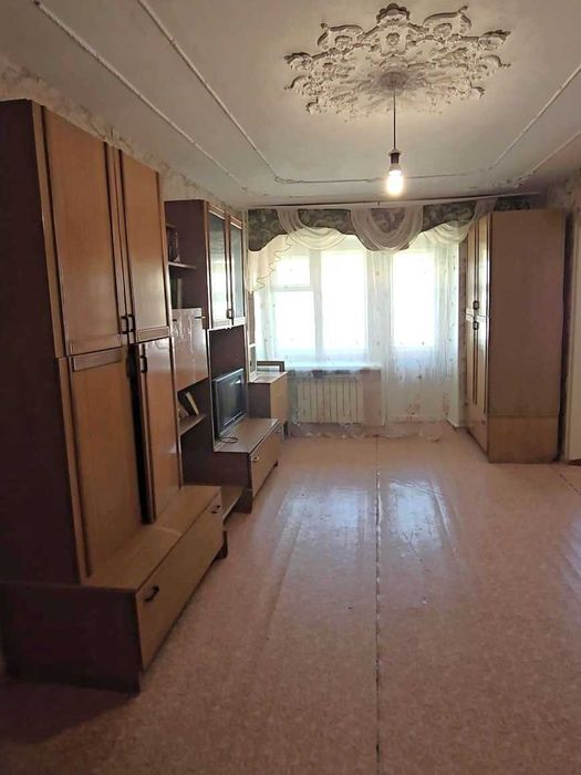 Продаю 3 ком. квартиру. 12 микрорайон, 4 этаж