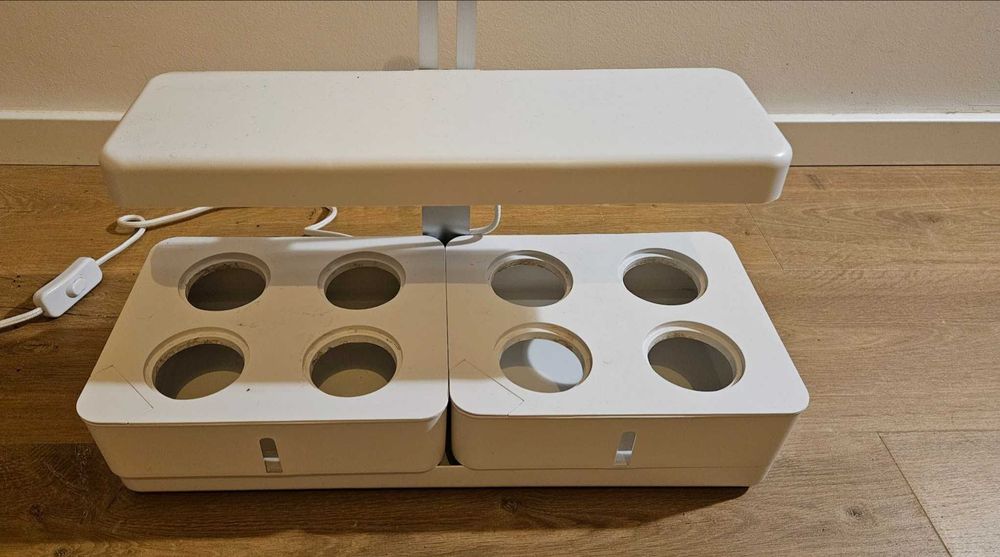 Rasadnita interior, cu lumina pentru cresterea plantelor, performanta