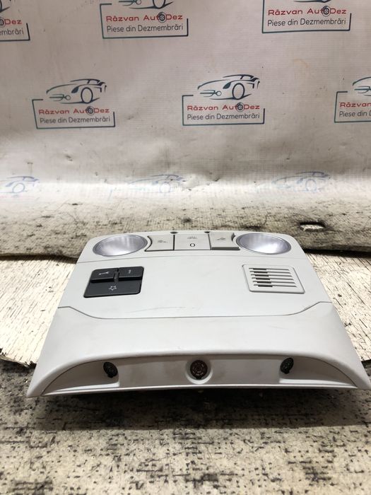 plafoniera volkswagen touran 2.0 motorina 2012