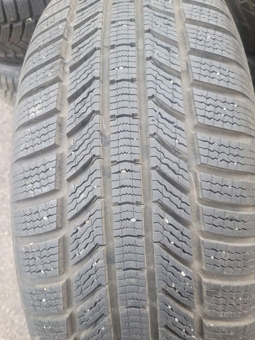Зимни гуми Continental 235/60/18