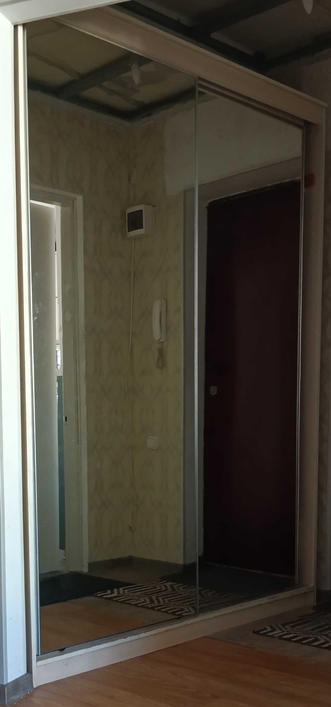Шкаф для прихожей
