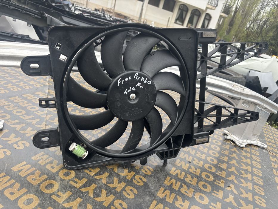 Перка за радиатор Fiat Punto