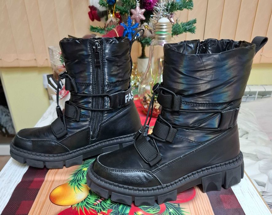 Детски боти/апрески