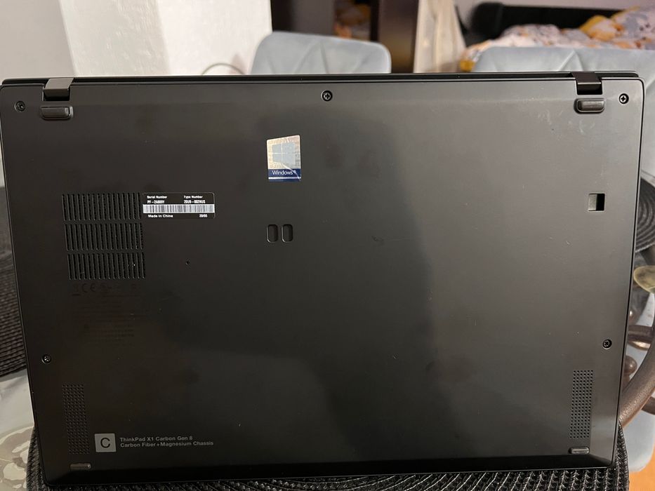 Lenovo x1 carbon i7 10610u 16gb ram 512ssd