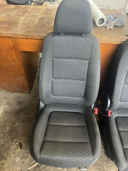 Салон плюшен плат за Vw Tiguan отлично състояние ном 785