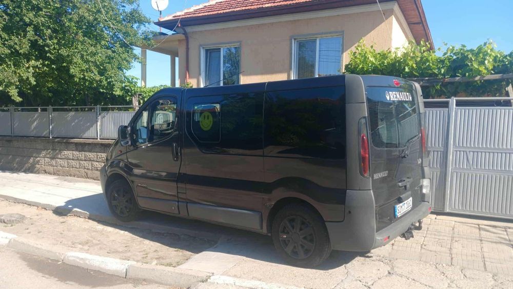 Бус Рено трафиккк