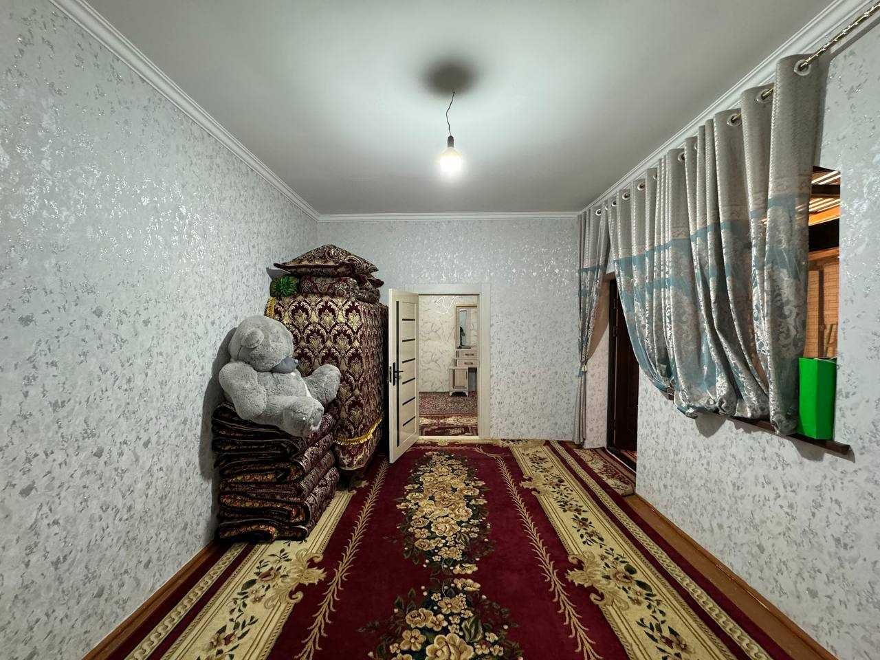 3 sotiqli tayyor hovli sotiladi.