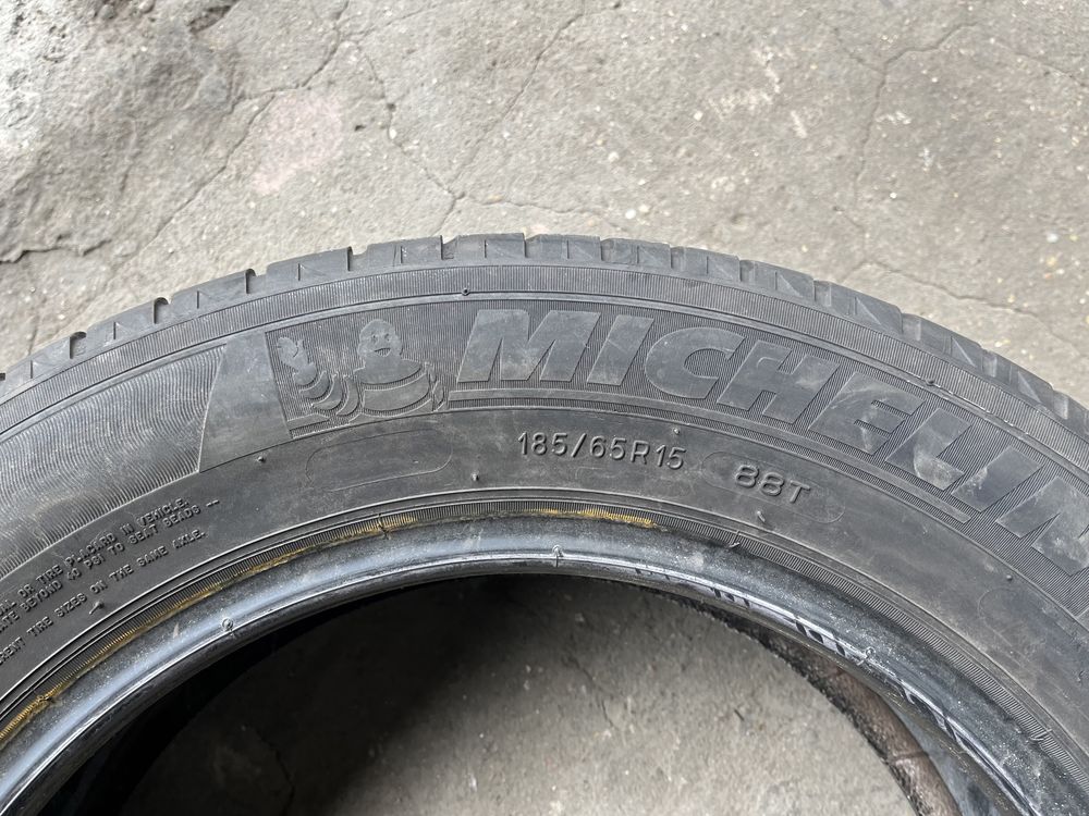 2 броя летни гуми 185/65/15 Michelin DOT 0314 5,5 mm