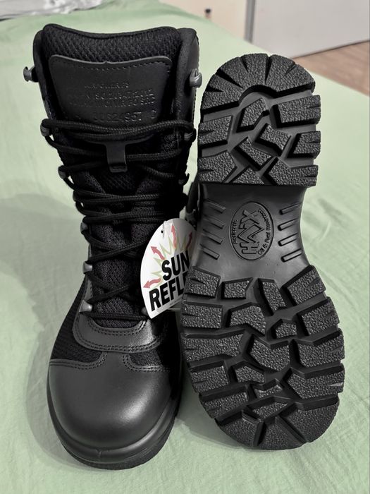 La Sportiva номер 44 туристически обувки и HAIX ном 37 военни кубинки