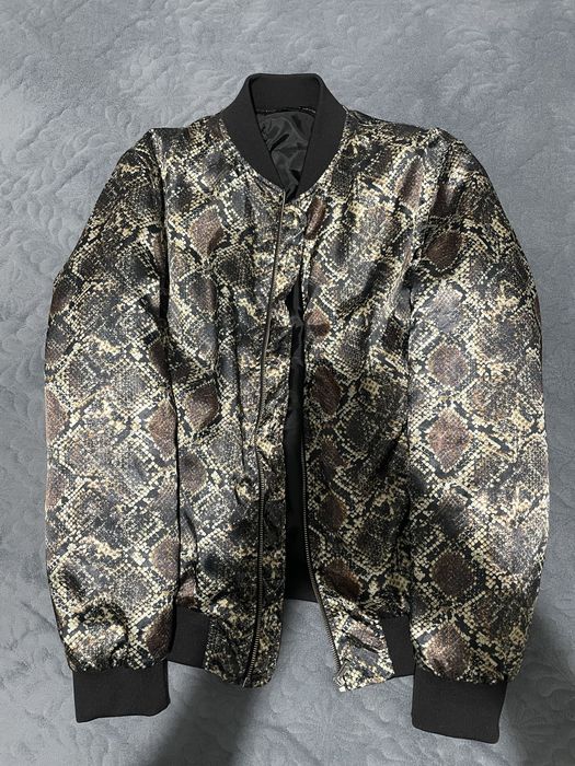 vand bluza zara tip zip