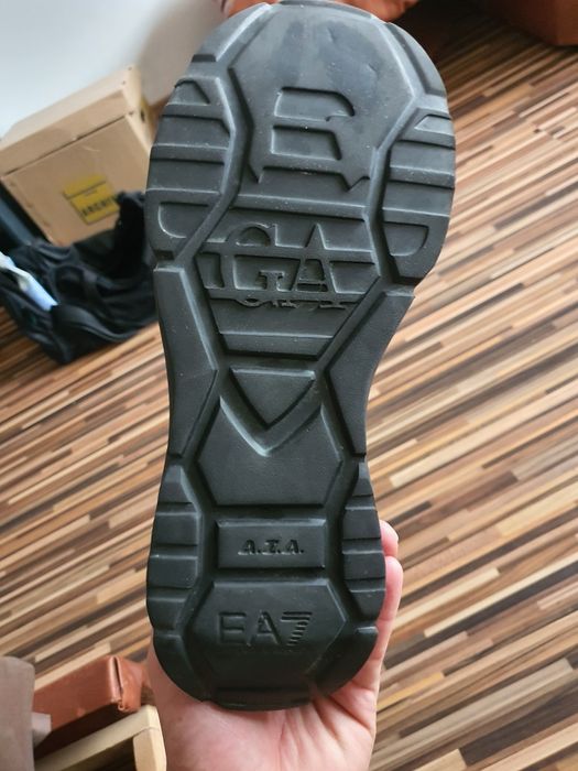 Tip gheată iarnă Armani