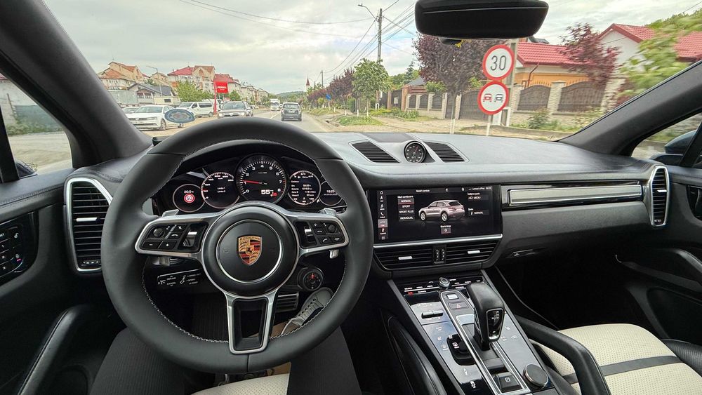 Porsche Cayenne S, 441 CP