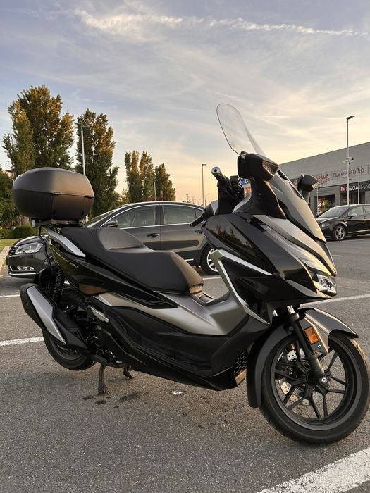 Honda Forza 350 - Impecabil