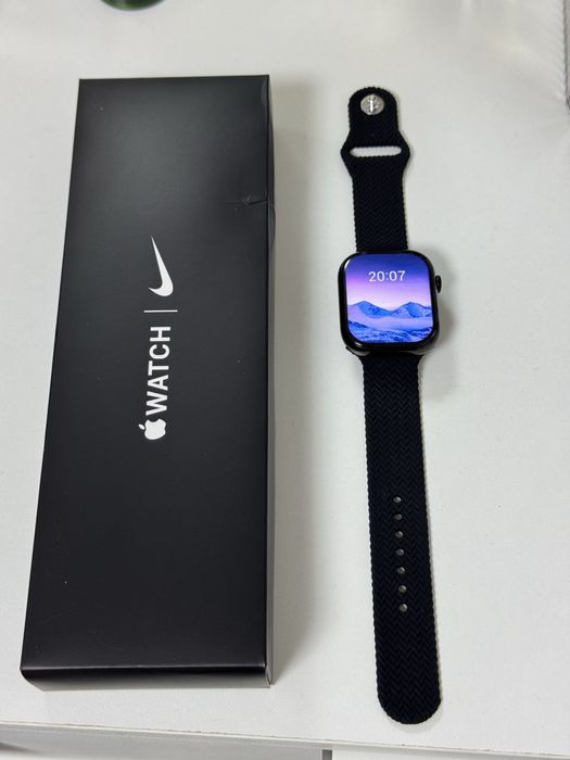 Продам Apple Nike 9 45 mm