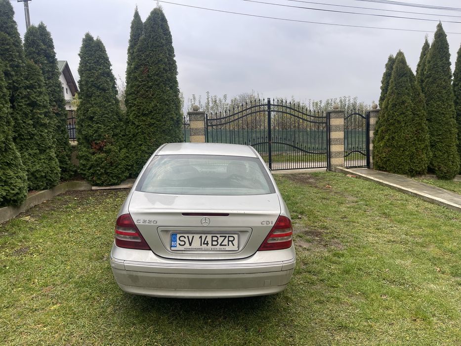 Mercedes C220, proprietar de 15 ani