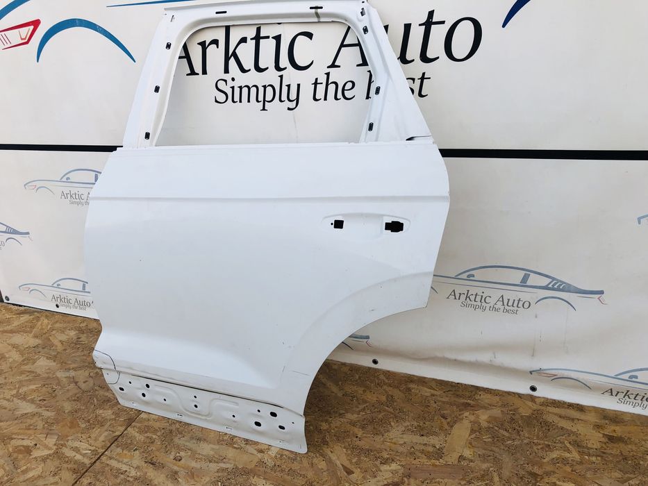 Usa stânga spate VW Touareg CR după 2018