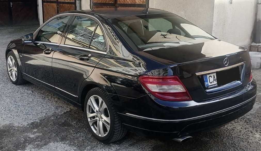 Mercedes-Benz C 220