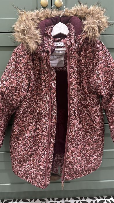 Детская зимняя куртка для девочки