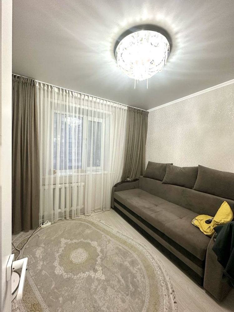 3-х ком на 3 этаже в 7 мкр, кухня 11,5 м2