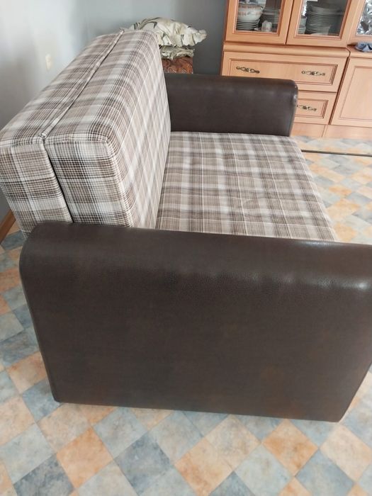 Продам диван. Б/у