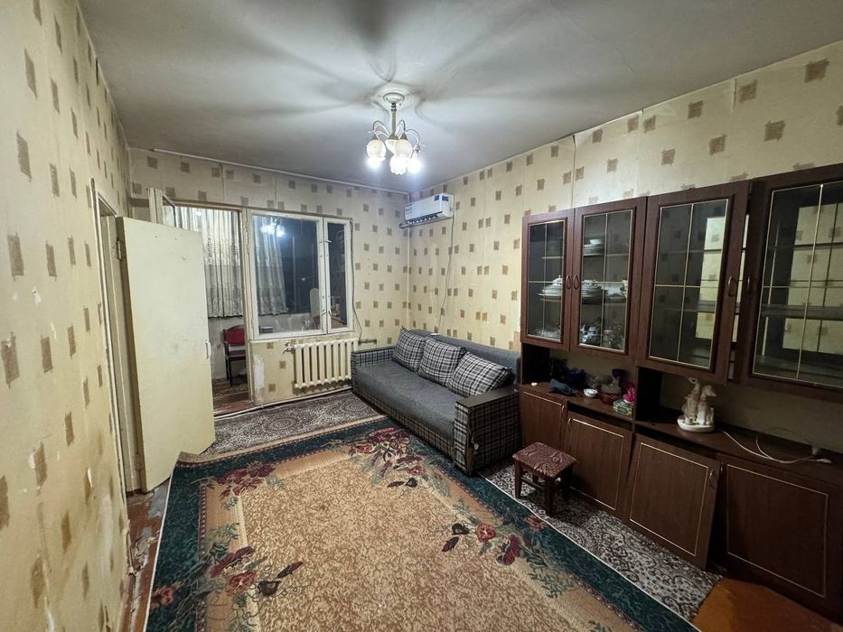 Продам 2 ком Юнусабад 13 квартал