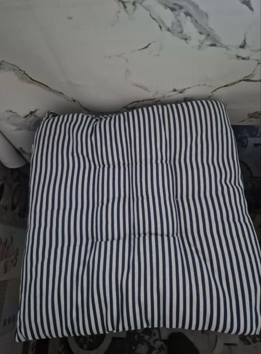 Подушка на стул